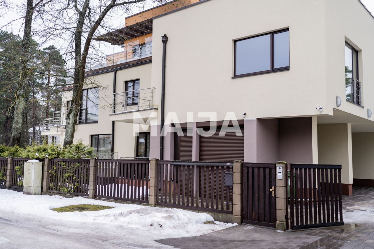 Apartment in Jurmala, Latvia, 152 sq.m - picture 1