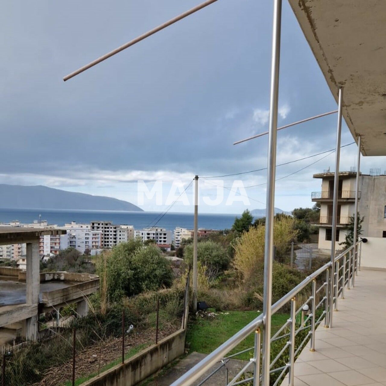 Casa en Vlorë, Albania, 355 m2 - imagen 1