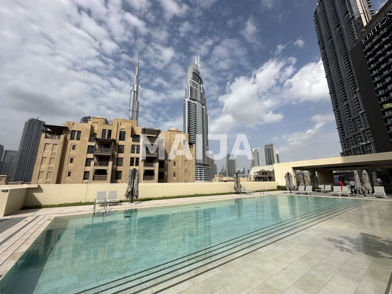 Apartment in Dubai, UAE, 87 sq.m - picture 1