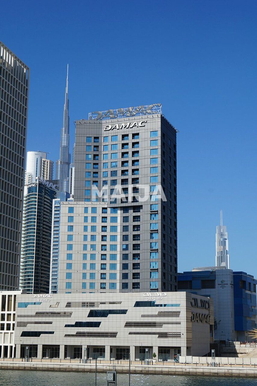 Apartment in Dubai, UAE, 143 sq.m - picture 1