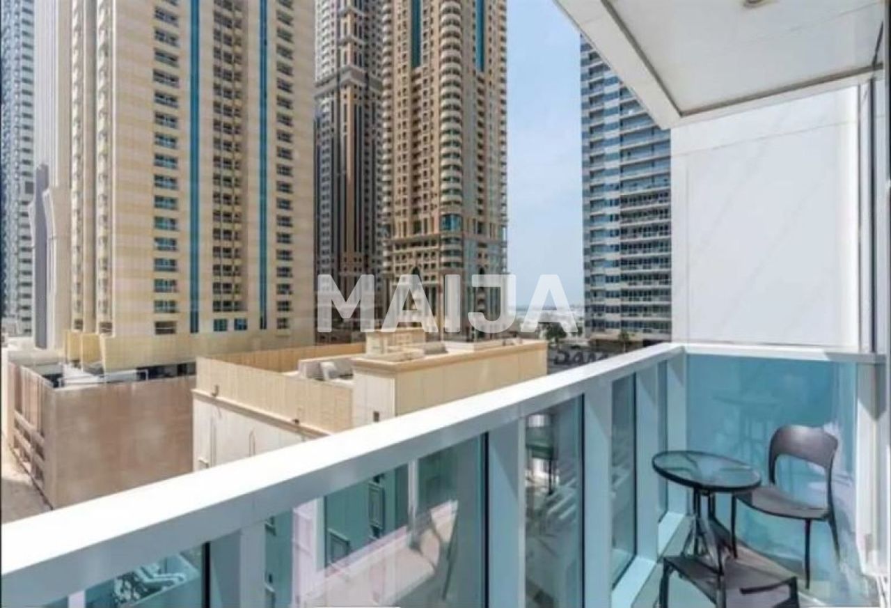 Apartment in Dubai, UAE, 100 sq.m - picture 1