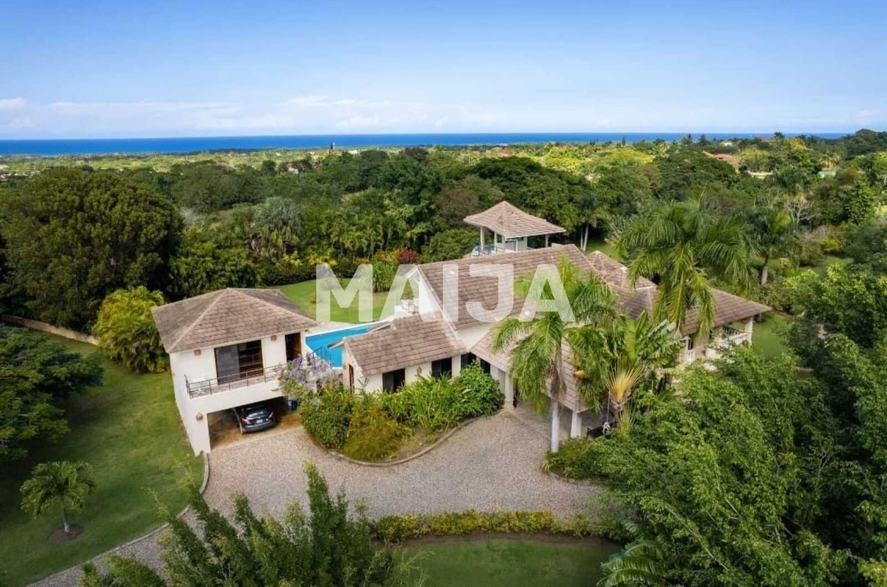 Villa in Cabarete, Dominican Republic, 590 sq.m - picture 1