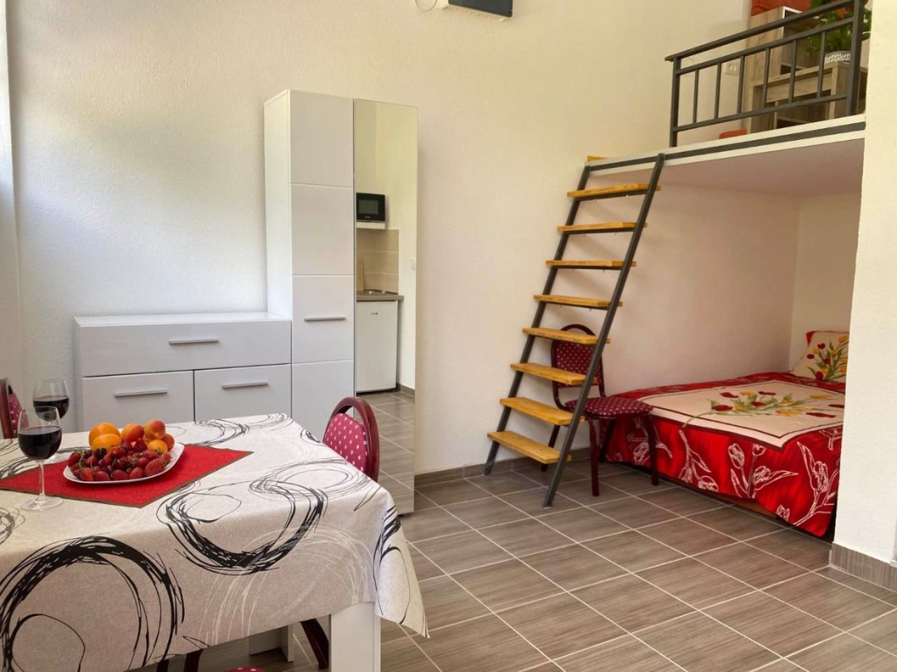 Wohnung in Sutomore, Montenegro, 13 m² - Foto 1