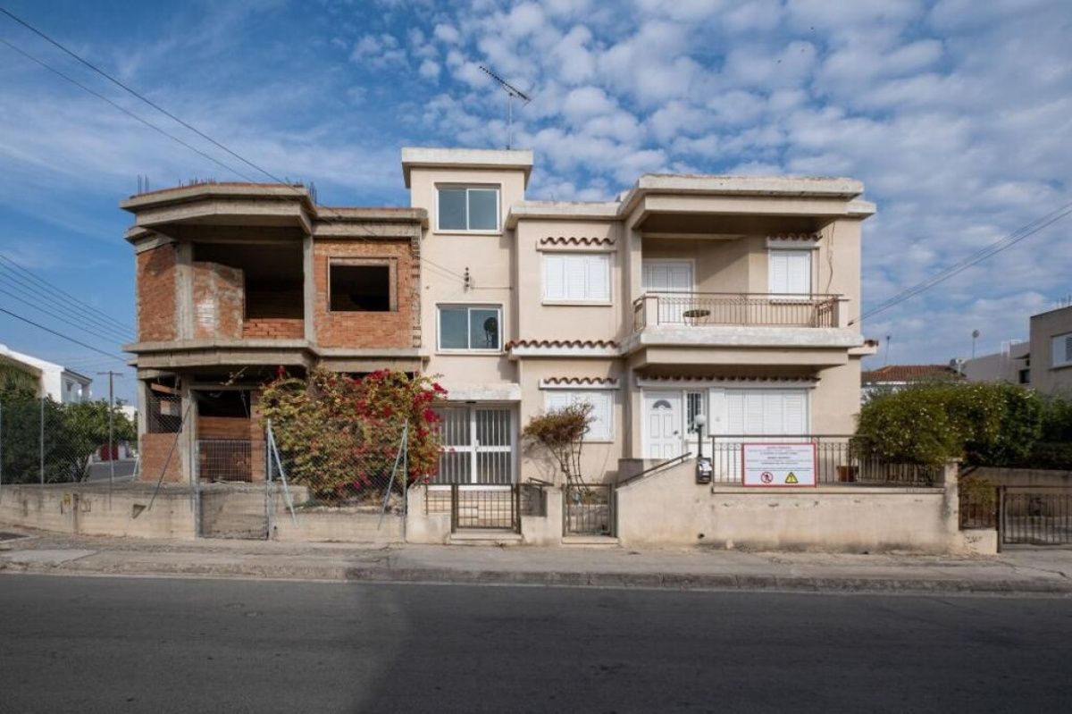 Gewerbeimmobilien in Larnaka, Zypern, 556 m2 - Foto 1