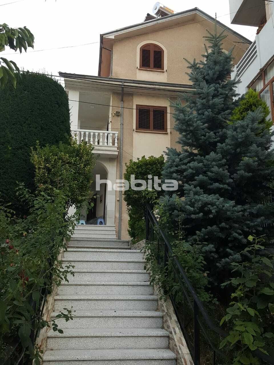 Casa Pogradec, Albania, 330 m2 - imagen 1