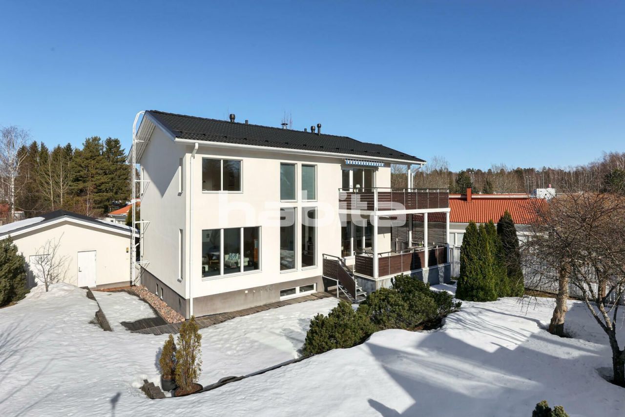 House in Espoo, Finland, 226 sq.m - picture 1