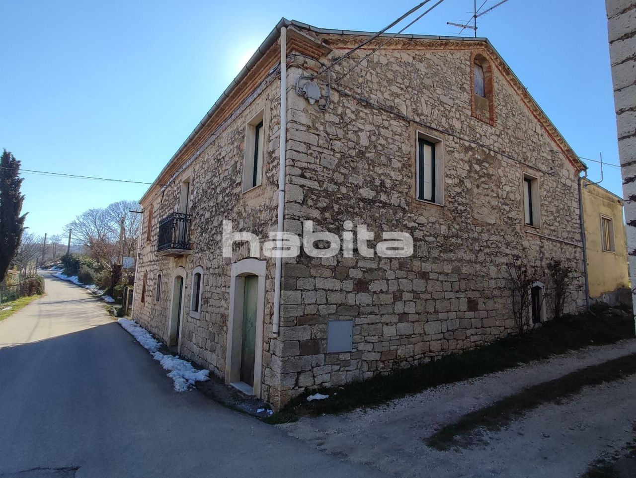 House Baranello, Italy, 200 sq.m - picture 1