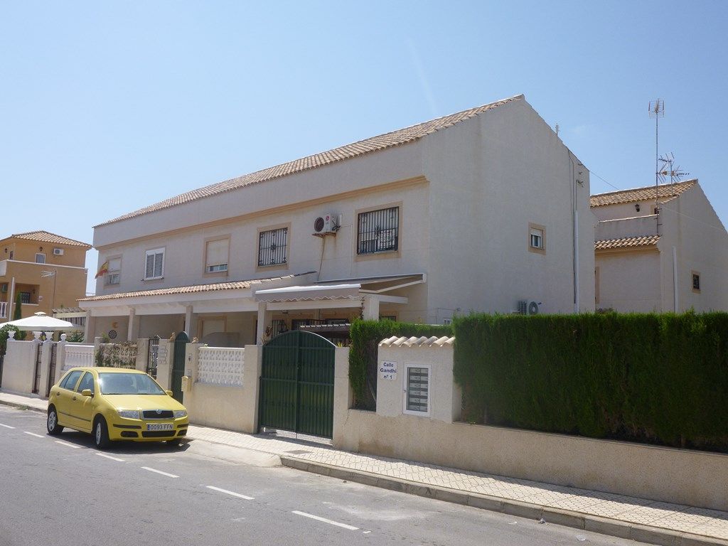 Townhouse in Torrevieja, Spain, 70 sq.m - picture 1