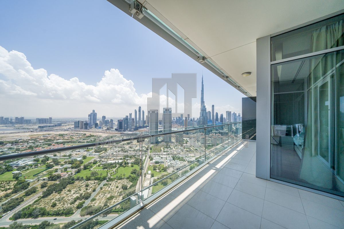 Apartment in Dubai, UAE, 88 sq.m - picture 1