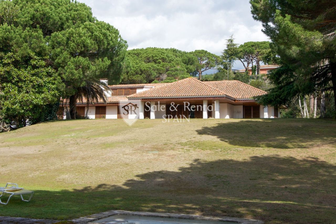 Villa à Sant Andreu, Espagne, 800 m2 - image 1
