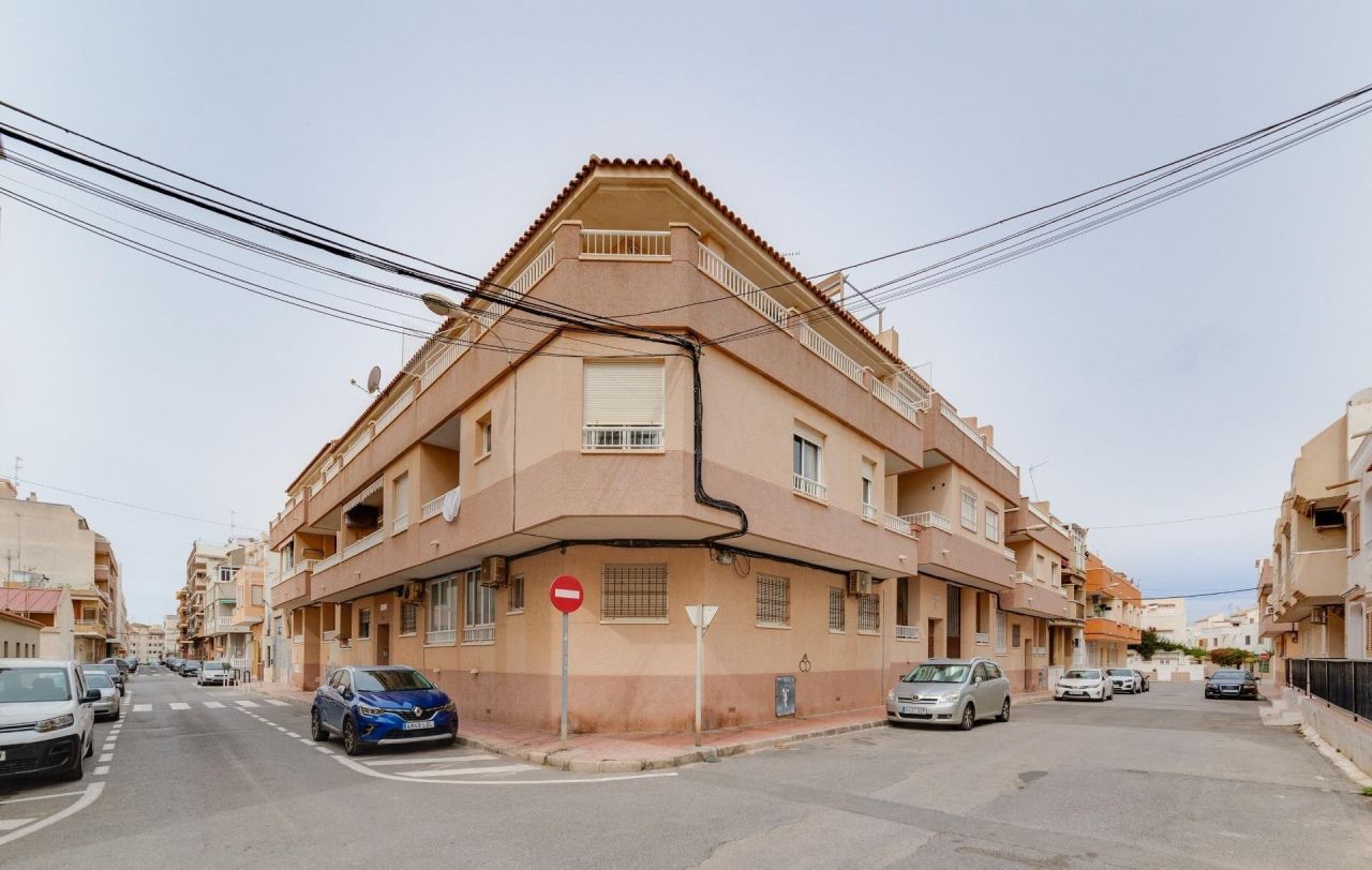 Apartamento en Torrevieja, España, 89 m2 - imagen 1