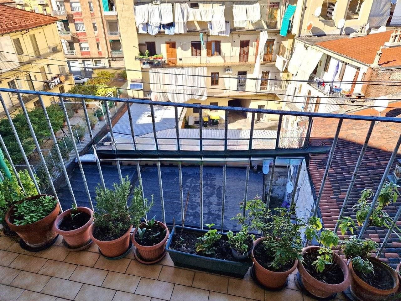 Flat in Turin, Italy, 64 sq.m - picture 1