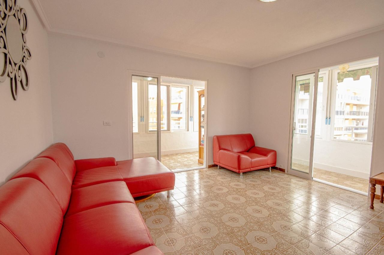 Appartement à Torrevieja, Espagne, 117 m2 - image 1