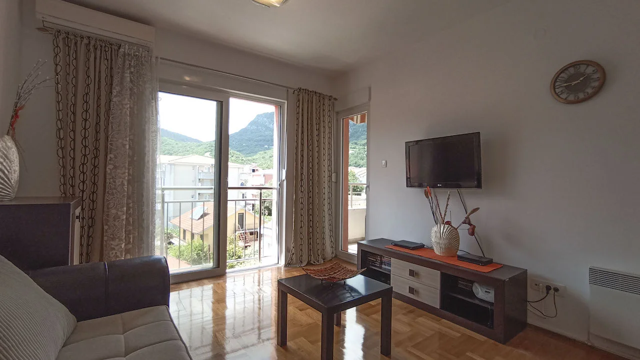 Wohnung in Budva, Montenegro, 47 m2 - Foto 1