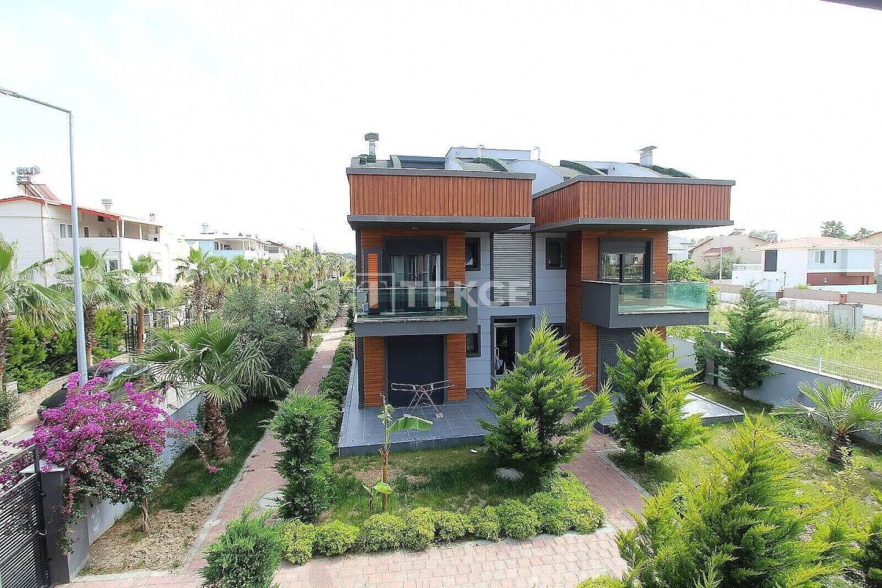 Apartment in Serik, Turkey, 60 sq.m - picture 1