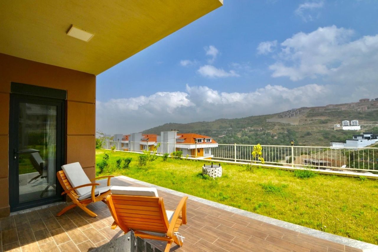 Villa in Alanya, Türkei, 220 m2 - Foto 1