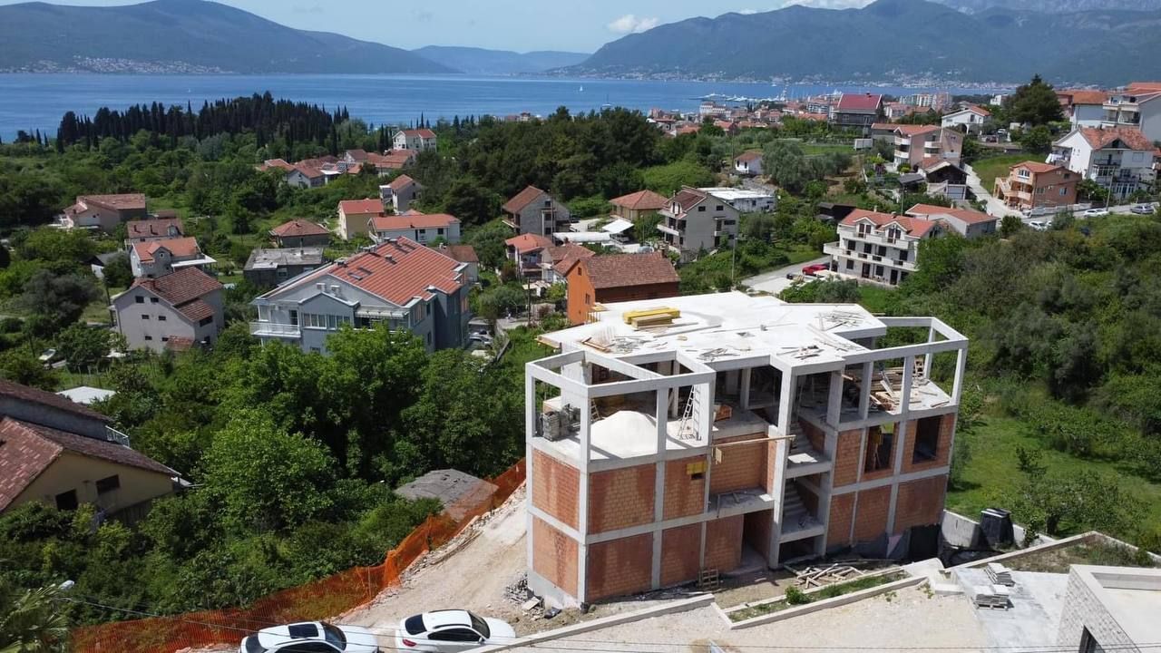 Flat in Tivat, Montenegro, 53 sq.m - picture 1