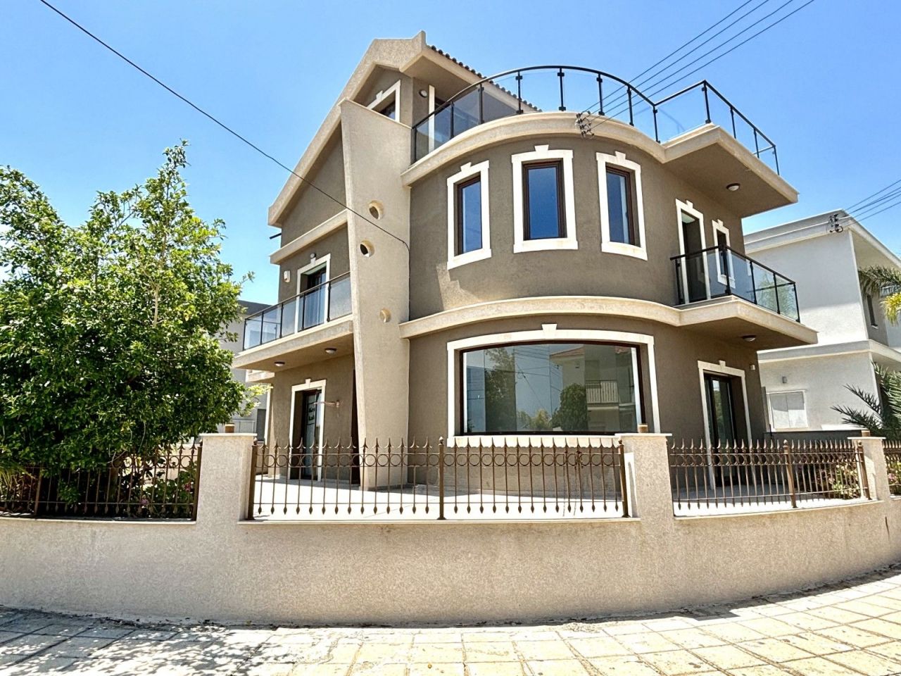 Villa in Limassol, Cyprus, 190 sq.m - picture 1