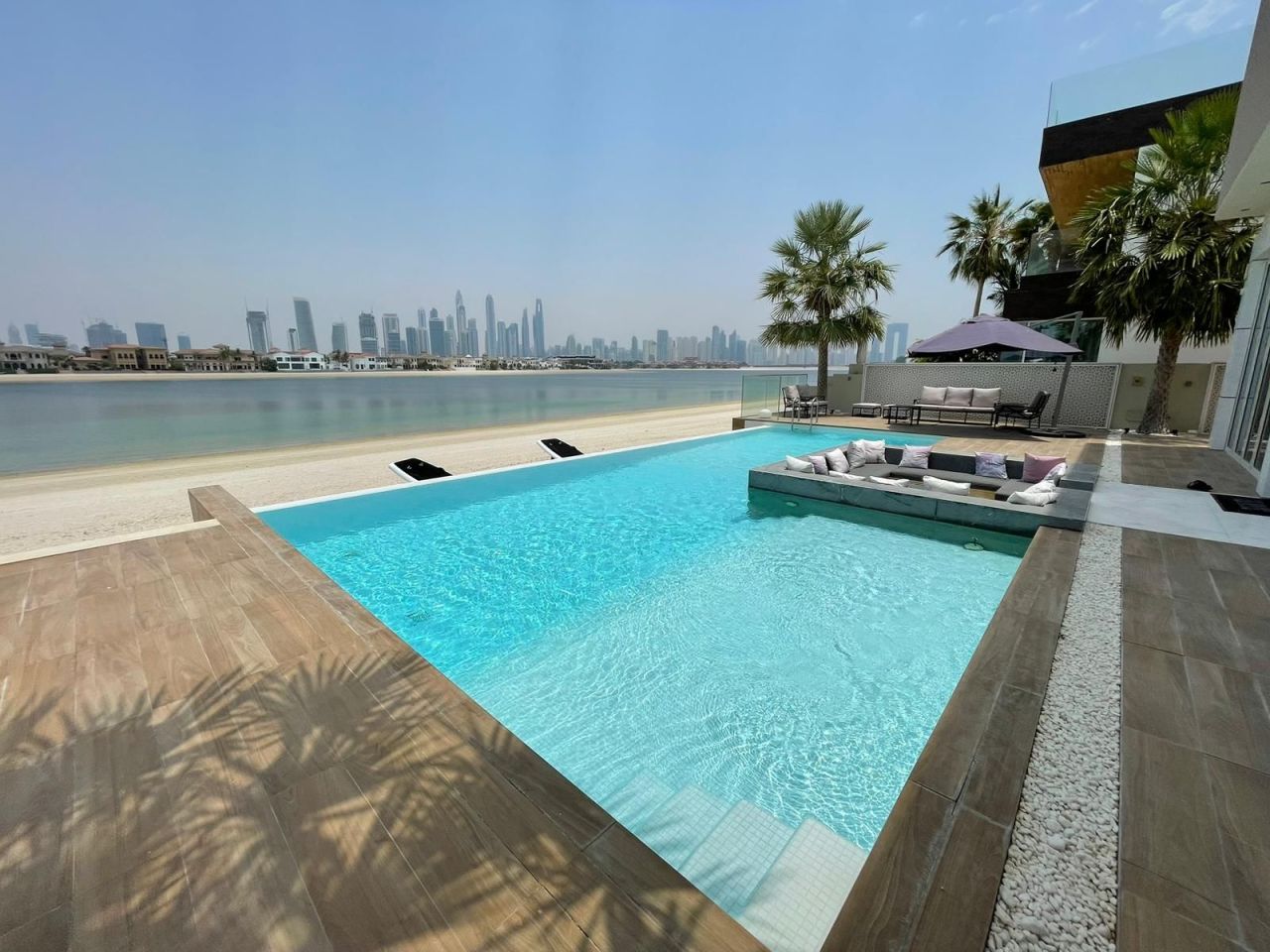 Villa en Dubái, EAU, 650 m2 - imagen 1