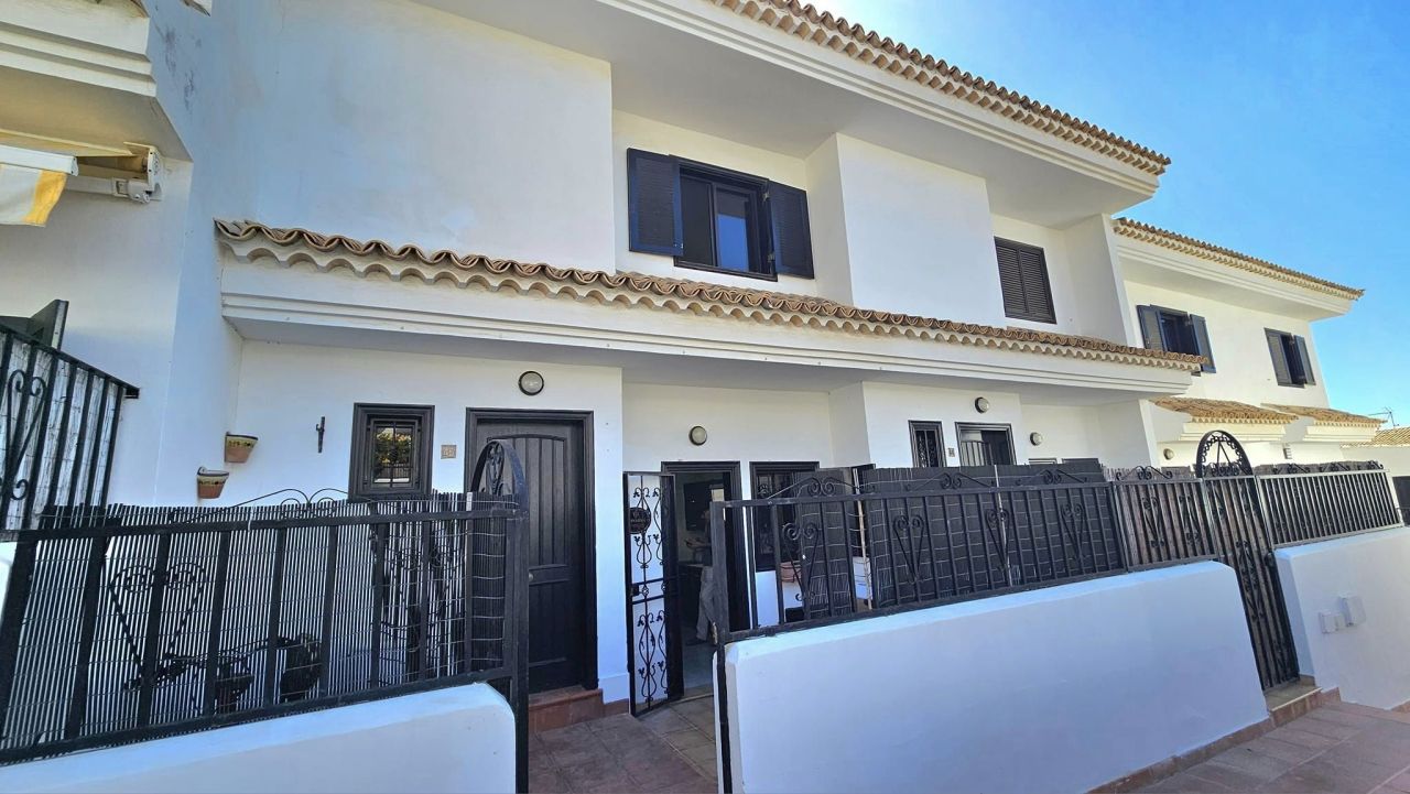 Townhouse on Tenerife, Spain, 117 sq.m - picture 1