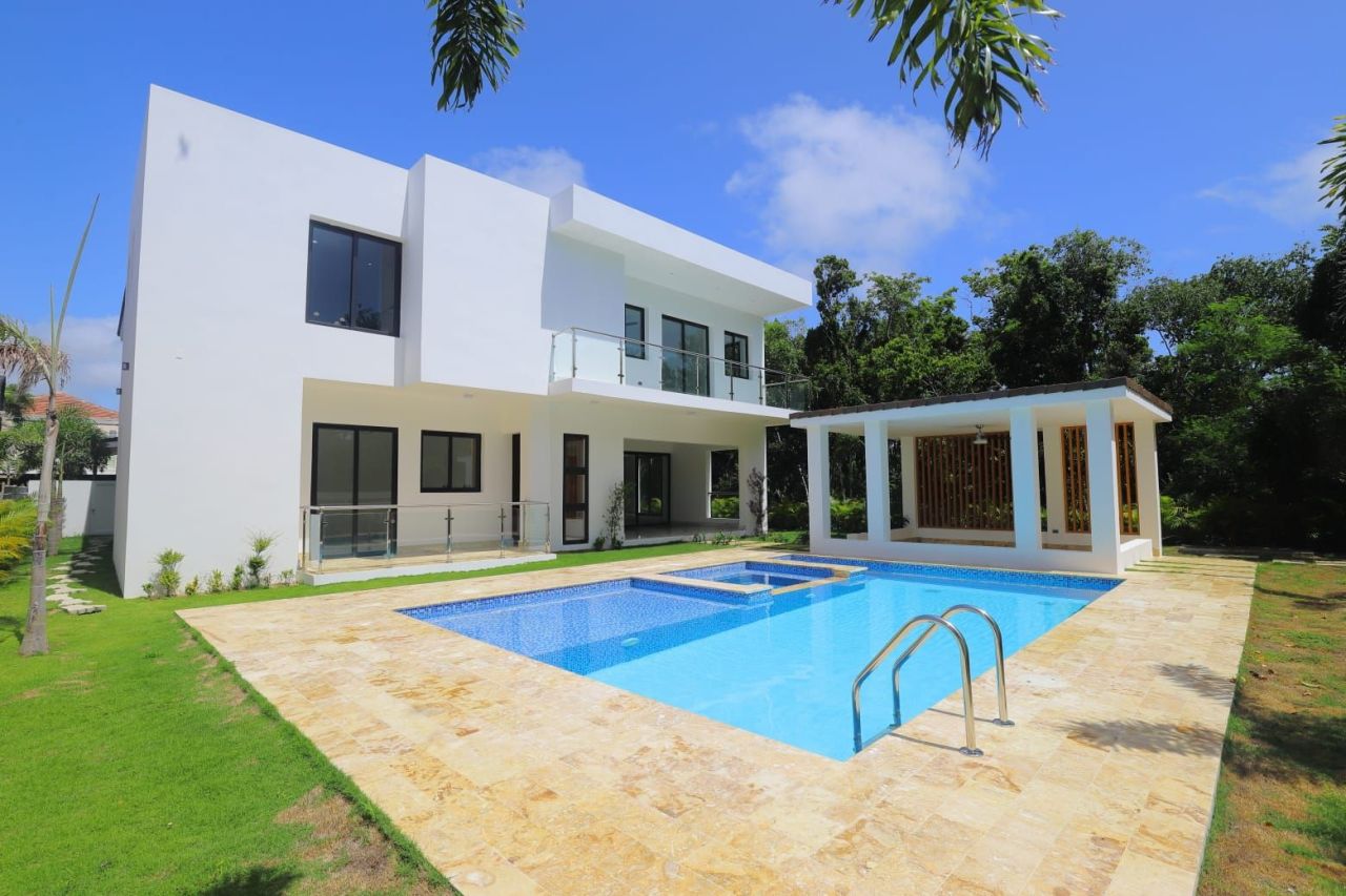 Villa in Punta Cana Village, Dominikanische Republik, 597.5 m2 - Foto 1