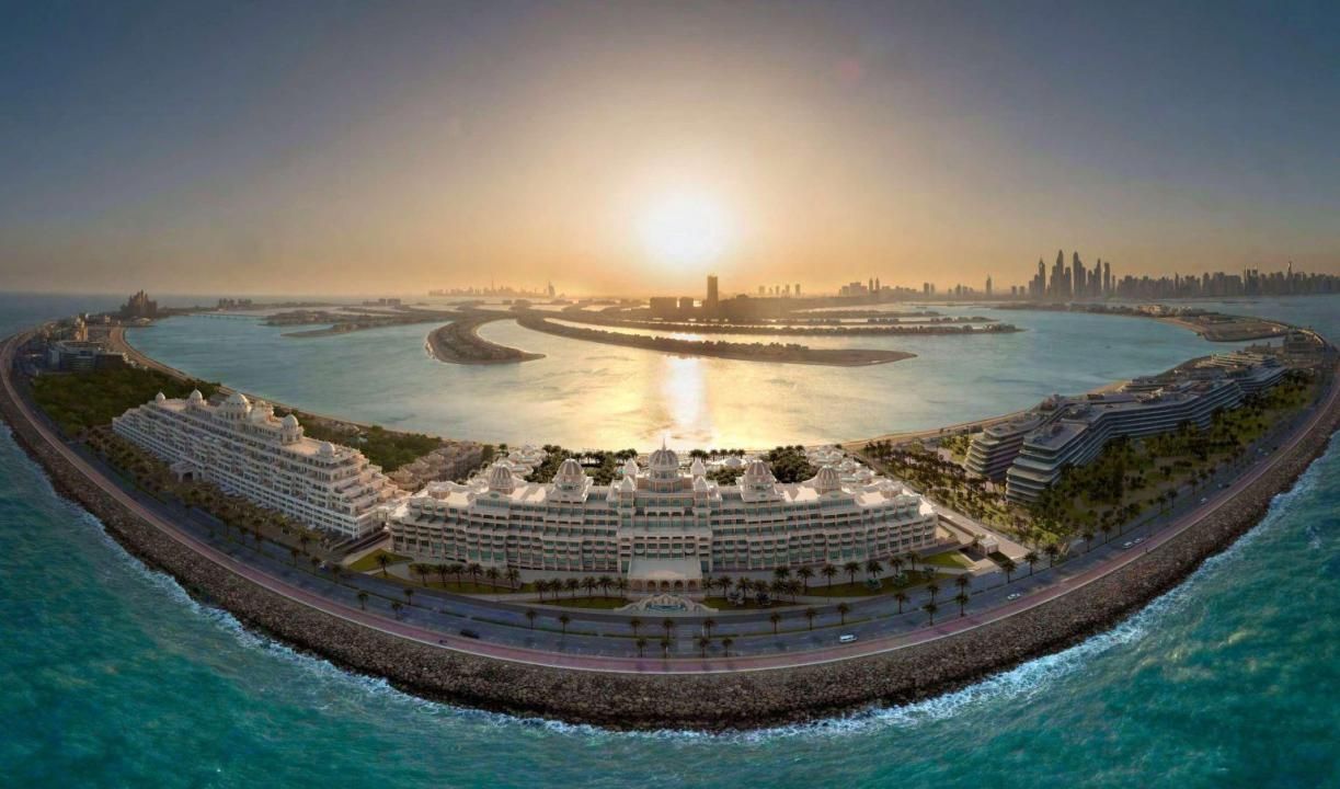 Flat in Dubai, UAE, 428 sq.m - picture 1