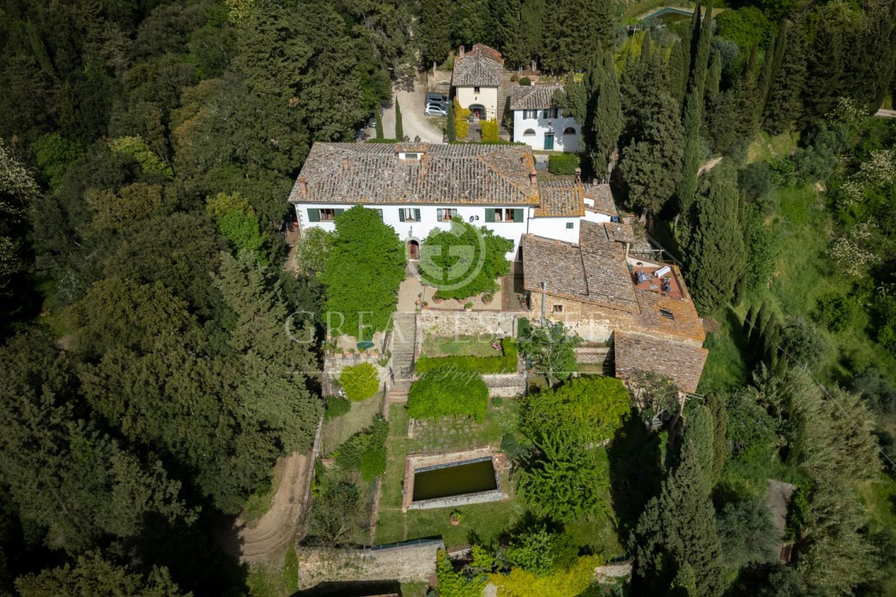 House in Greve in Chianti, Italy, 1 338.75 sq.m - picture 1