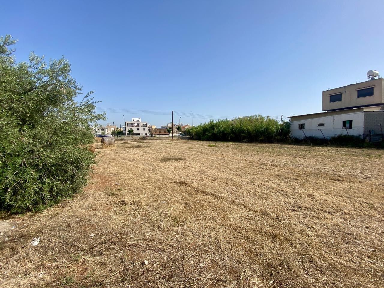 Land in Limassol, Cyprus, 2 780 sq.m - picture 1