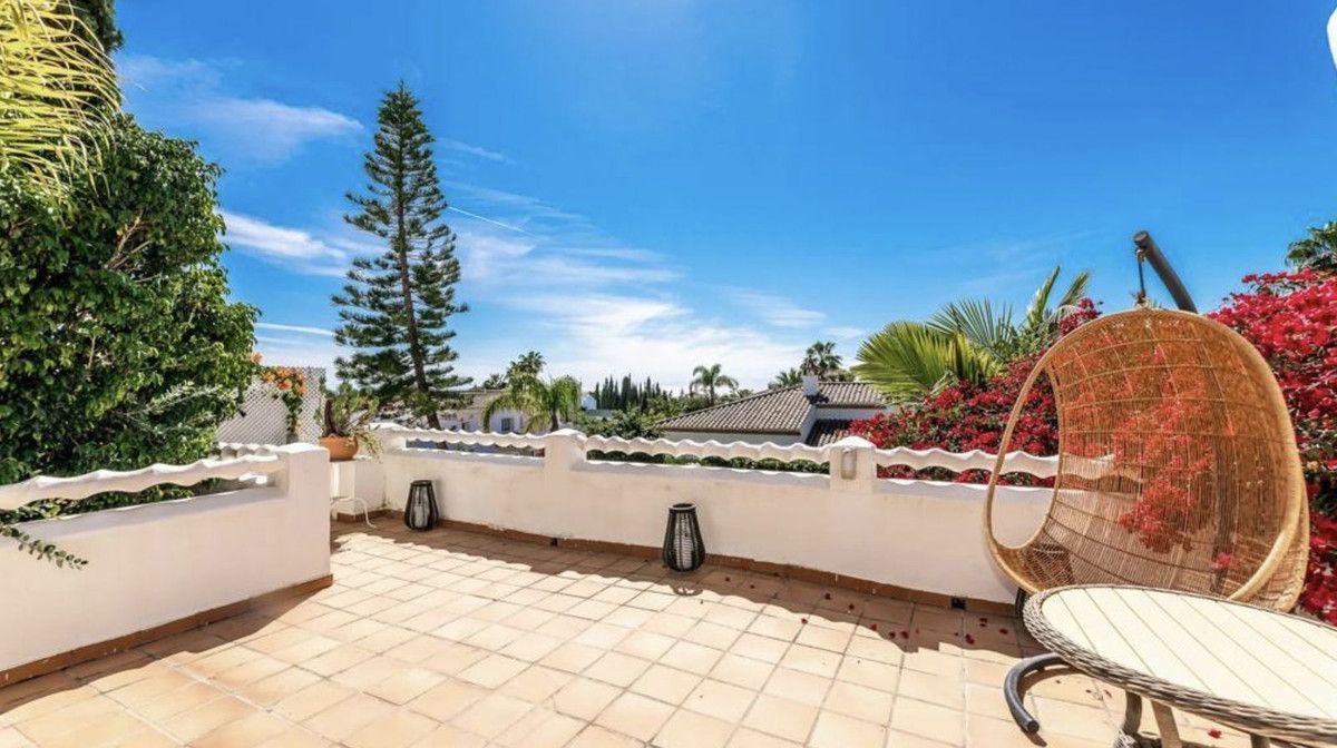 Townhouse in Marbella, Spain, 200 sq.m - picture 1