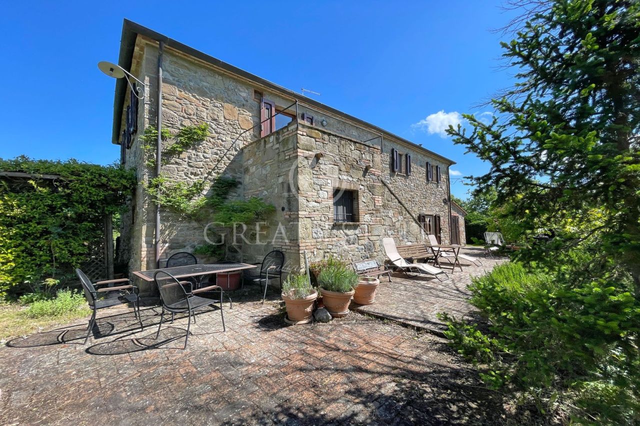 House Radicofani, Italy, 224 sq.m - picture 1