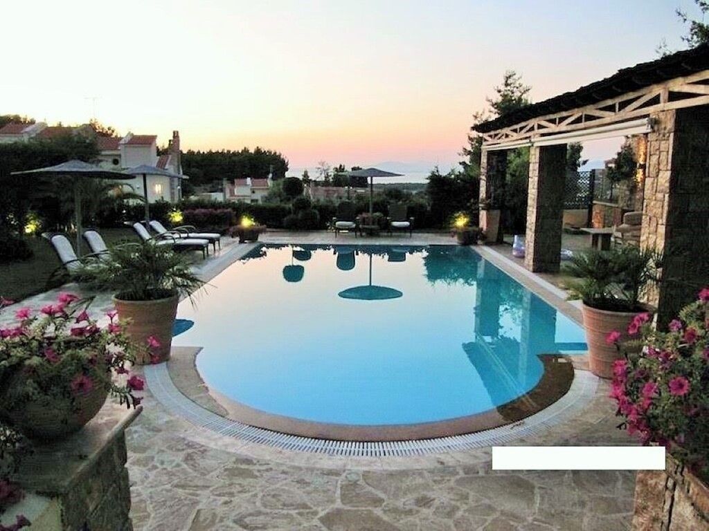 Villa en Chalcidique, Grèce, 400 m2 - image 1