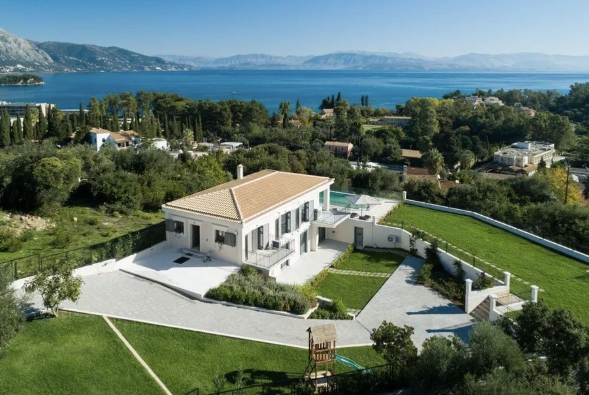 Villa en Corfú, Grecia, 220 m2 - imagen 1
