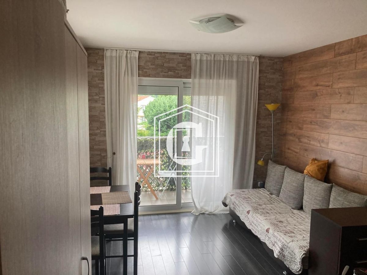 Apartment in Budva, Montenegro, 38 sq.m - picture 1