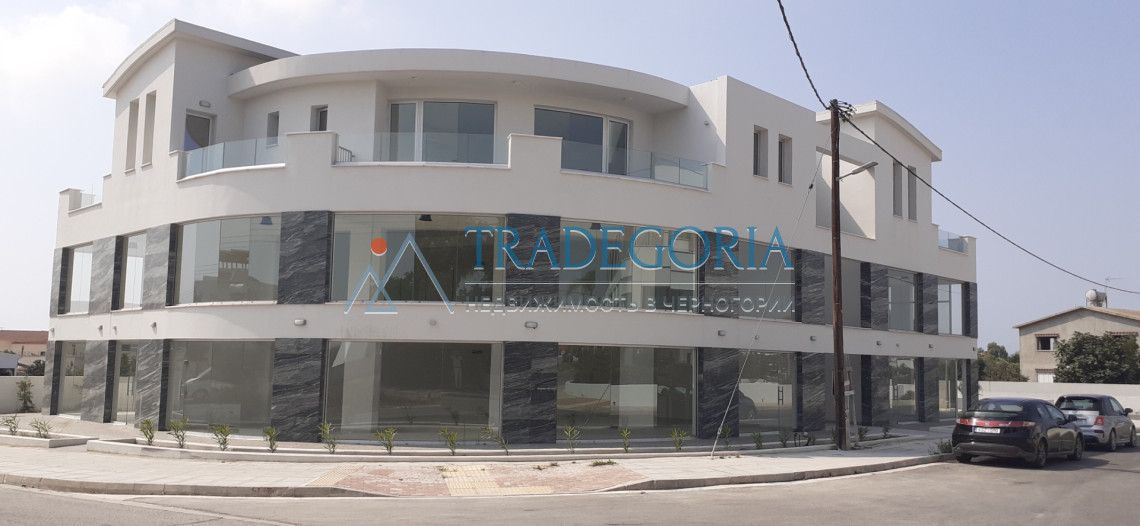 Commercial property in Larnaca, Cyprus, 107 sq.m - picture 1