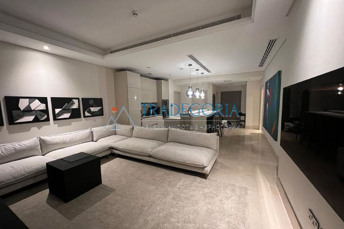 Flat in Dubai, UAE, 1 370 m² - picture 1