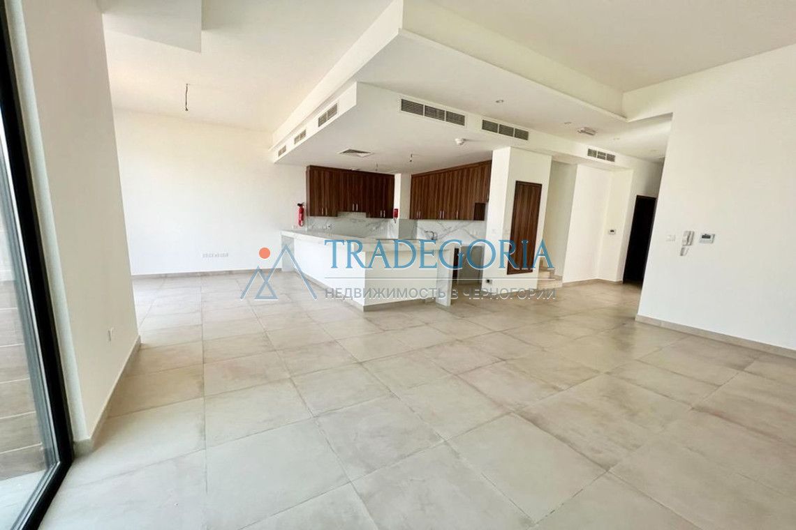 Villa in Ras al-Khaimah, UAE, 3 063 sq.m - picture 1