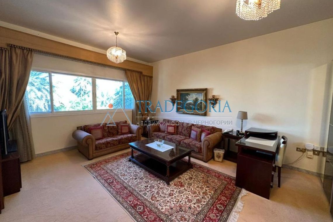 Villa en Abu Dabi, EAU, 3 500 m² - imagen 1