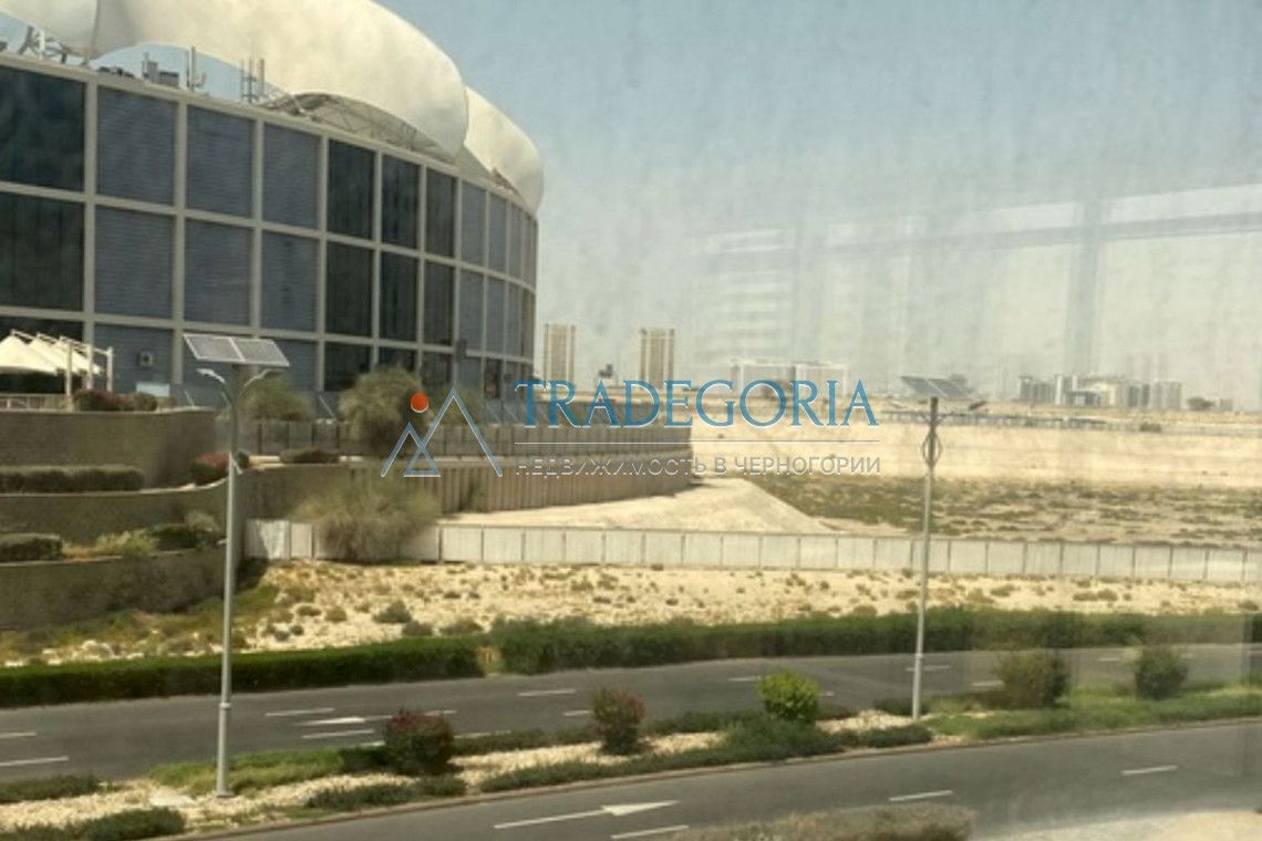 Commercial property in Dubai, UAE, 1 711 sq.m - picture 1
