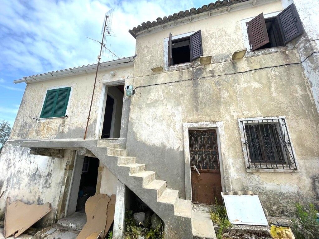 Maisonette in Corfu, Greece, 135 sq.m - picture 1