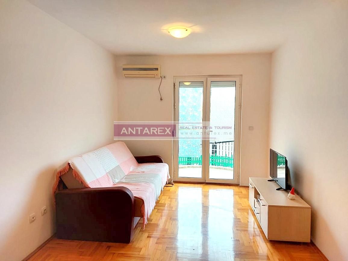 Apartment in Igalo, Montenegro, 38 sq.m - picture 1