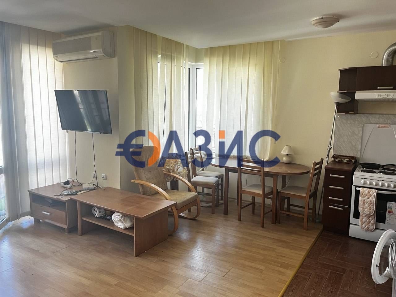 Apartment in Elenite, Bulgaria, 74.2 sq.m - picture 1