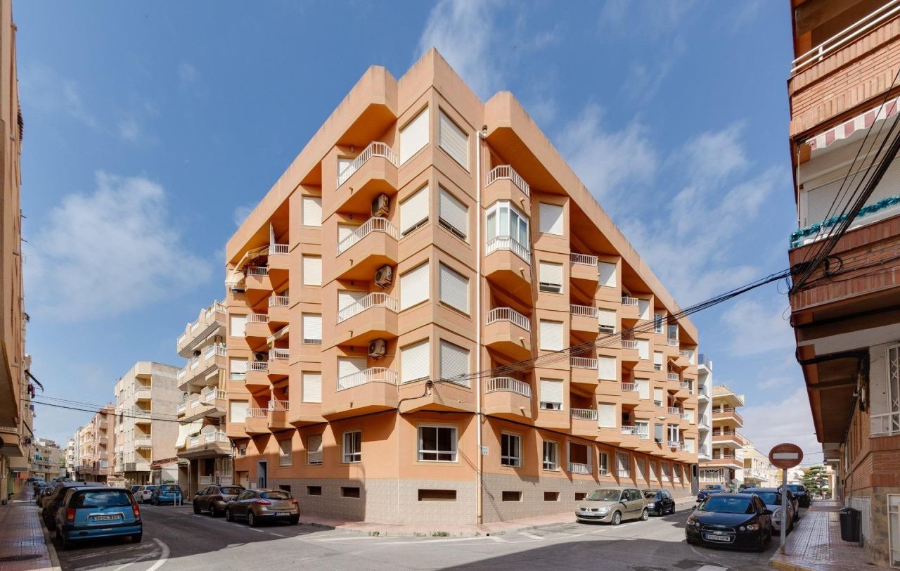 Apartment in Torrevieja, Spanien, 126 m² - Foto 1