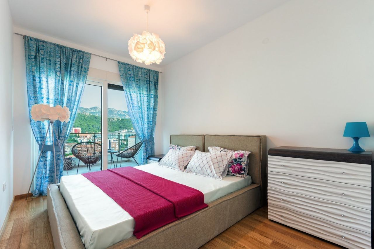 Wohnung in Becici, Montenegro, 63 m² - Foto 1