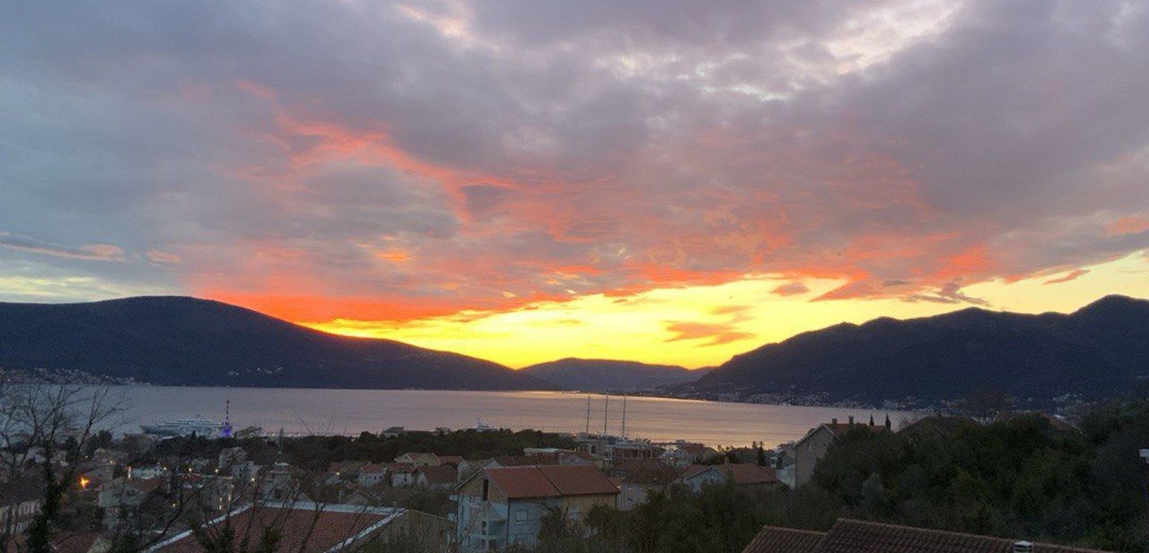 Flat in Tivat, Montenegro, 72 sq.m - picture 1