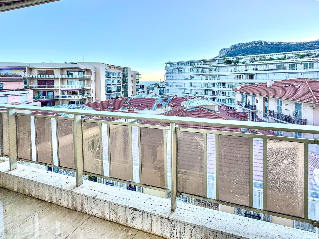 Appartement à Monaco, Monaco, 32 m2 - image 1
