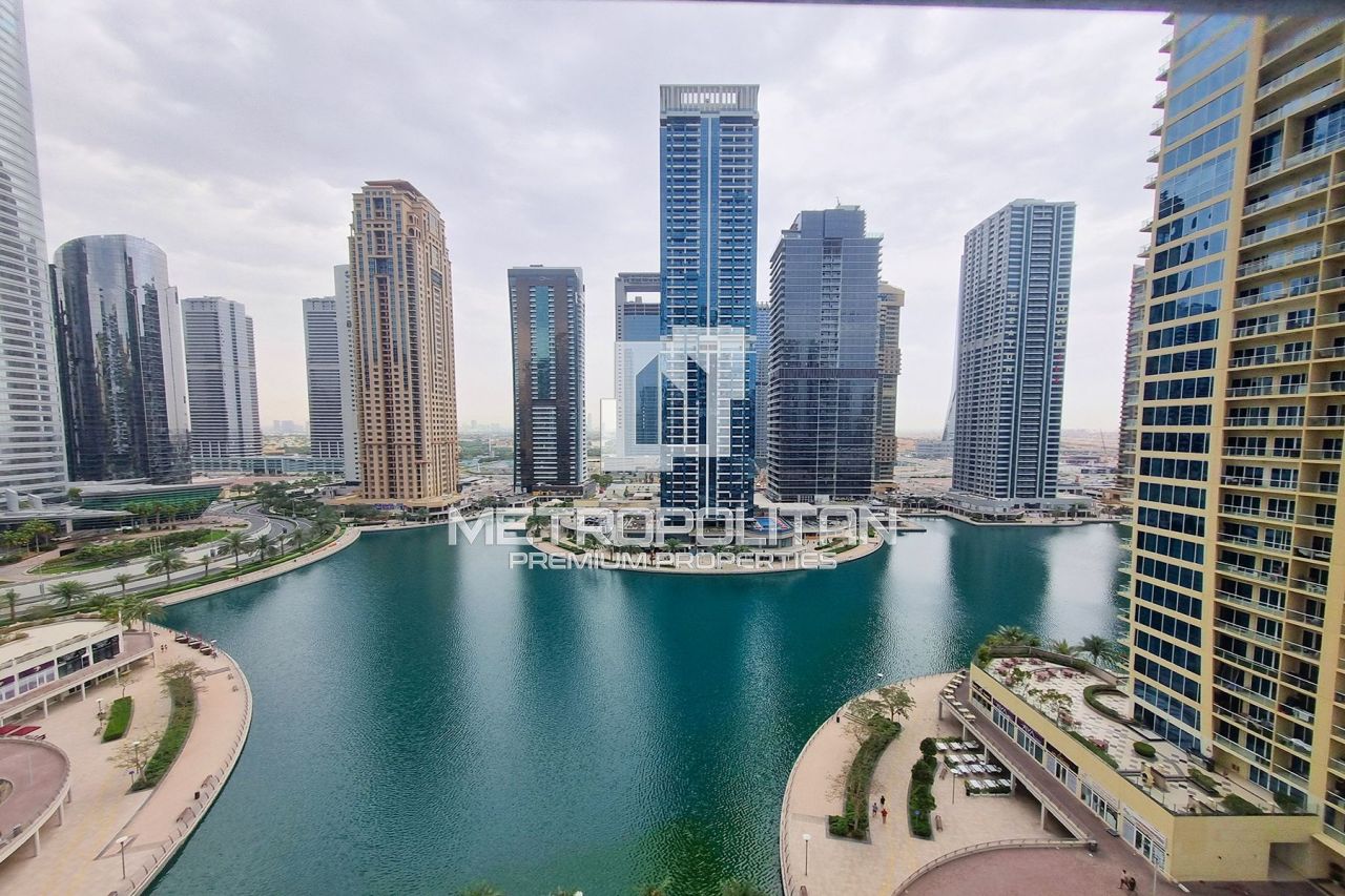 Apartment in Dubai, UAE, 35 m² - picture 1