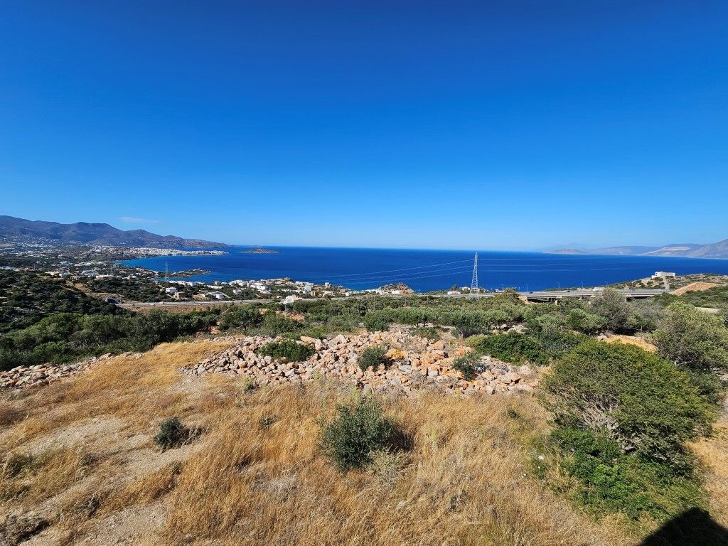 Land in Lasithi, Greece, 5 462 sq.m - picture 1