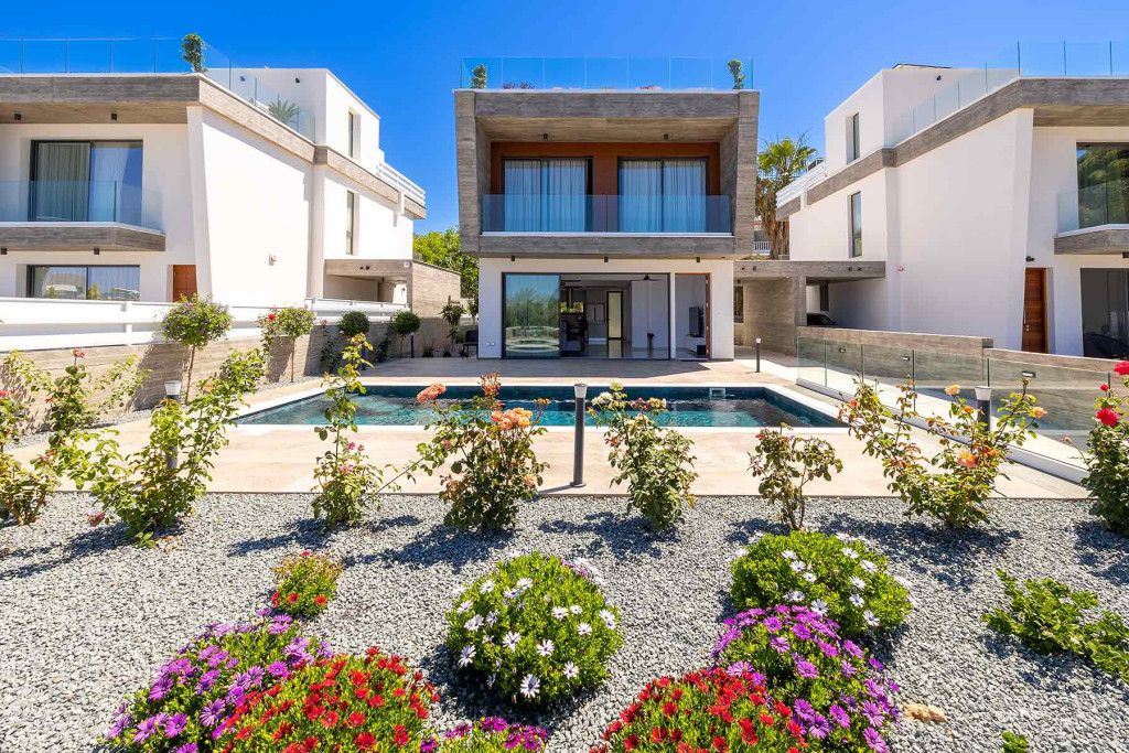 Villa in Paphos, Cyprus, 241 sq.m - picture 1