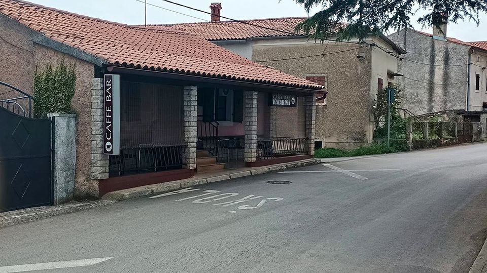 Cafe, restaurant in Marcana, Croatia, 156 sq.m - picture 1