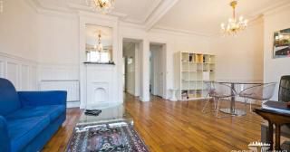 Flat for 650 000 euro in Paris, France